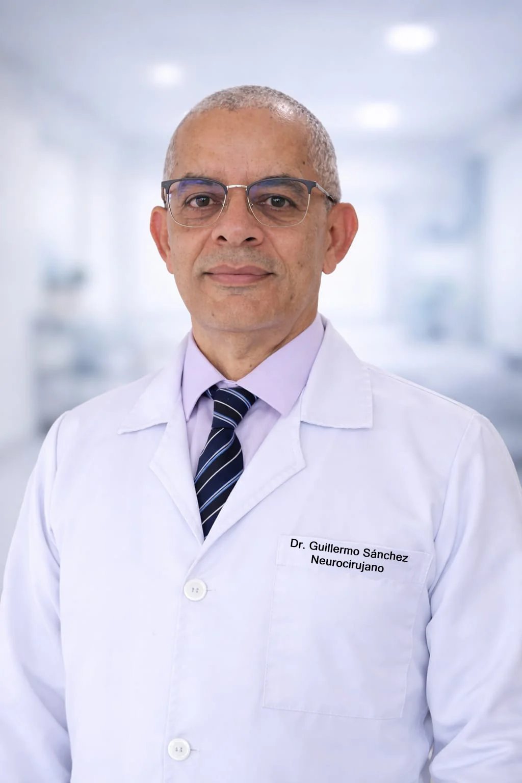 Dr. Guillermo Sánchez — Neurocirujano